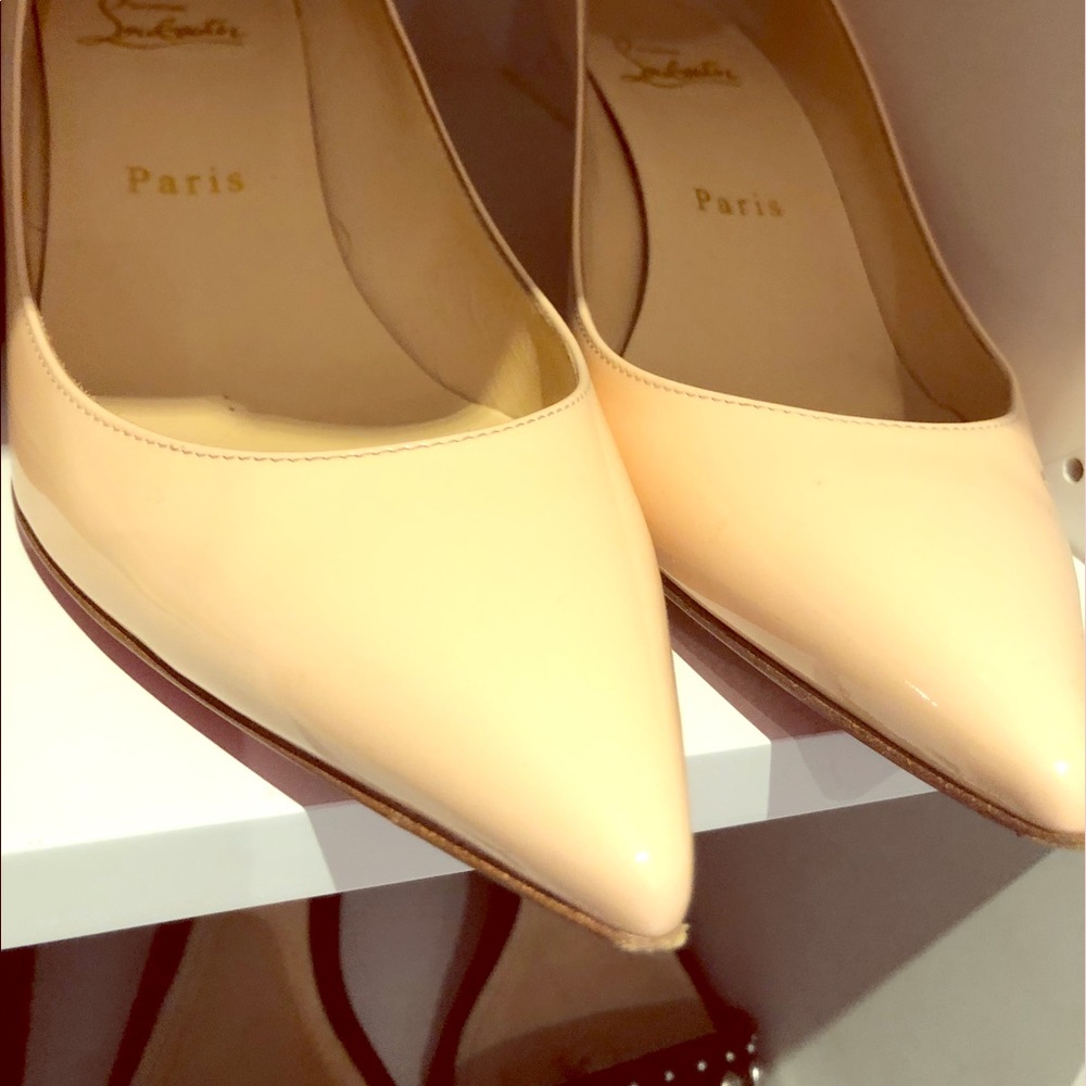 Christian louboutin kitten heel